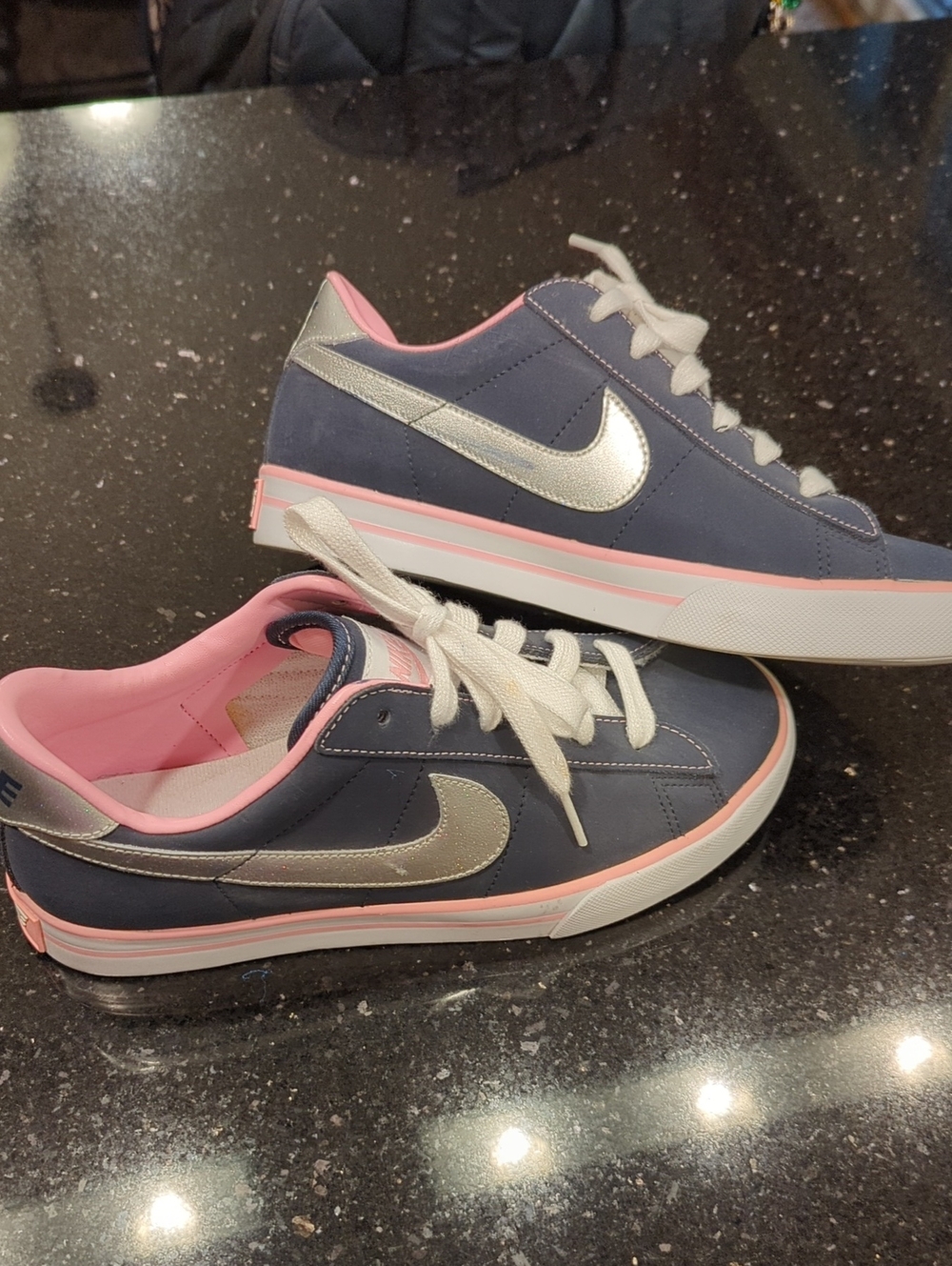 Nike Women's Low-Top Sneakers — Navy with Pink and Silver